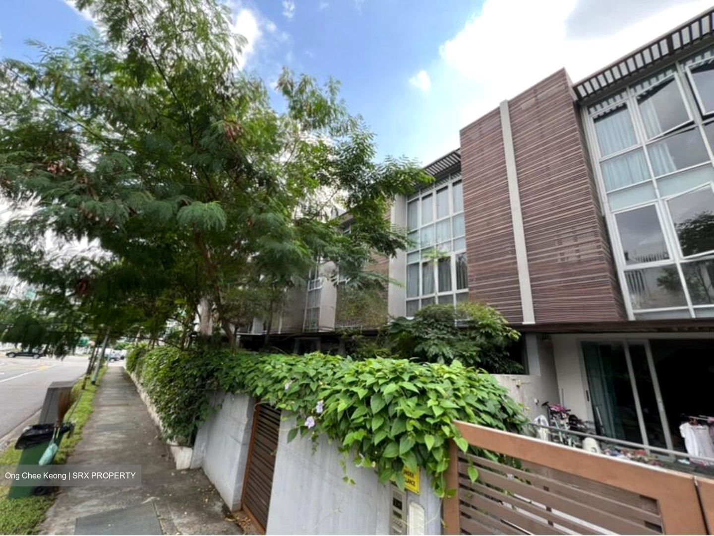 Hougang Street 21 (D19), Terrace #463833831